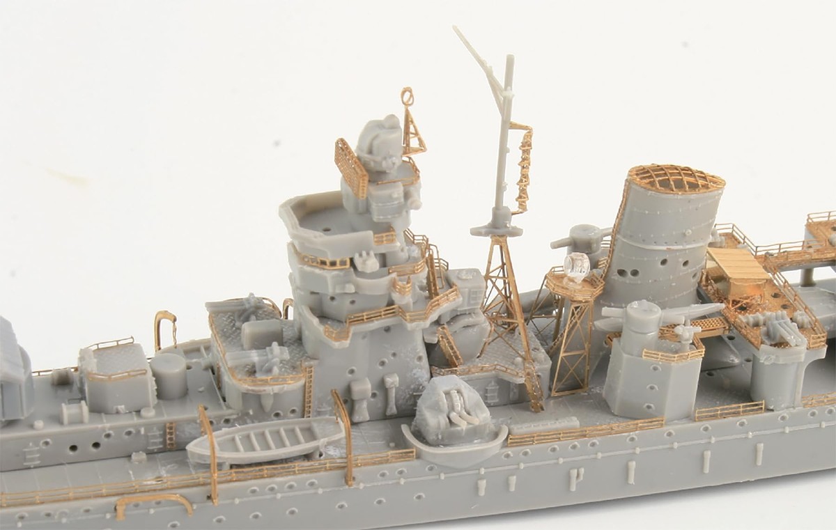1/700 IJN Light Cruiser Sakawa Full Hull Model w/Photo-Etched