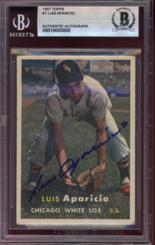 1957 Topps Luis Aparicio 7 BECKETT BAS Auto Autographed Signed Chicago White Sox
