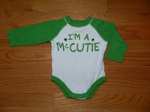 18-24 MONTHS First St Patrick/'s Day Bodysuit NEW Old Navy Baby Boy Girl 3-6