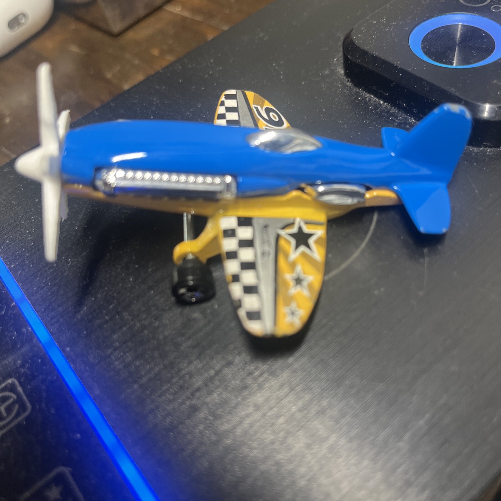 Picture 2 of 3