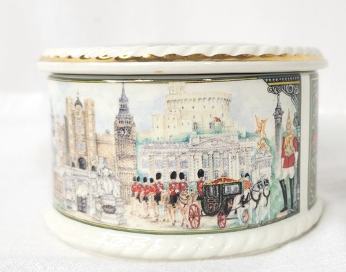 James Sadler Round Trinket Ceramic Box Lid Horseguards England Queen's Guards - Picture 5 of 6