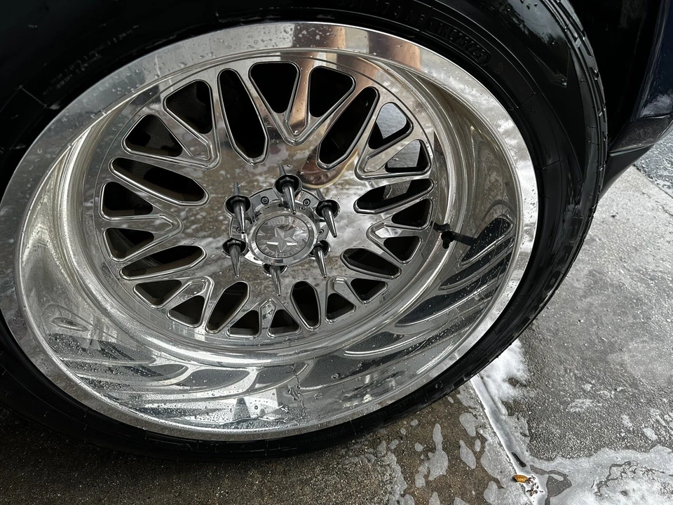 american force wheels 22x12 6 lug - Image 2 of 4