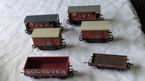 Furgonetas y vagones Hornby calibre OO BR 12t ventilados y de freno LMS - Imagen 5 de 15