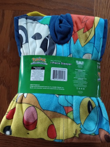 Boys Pokemon One Piece Sleeper Fleece Pikachu Boys Size 4/5 - Picture 2 of 4