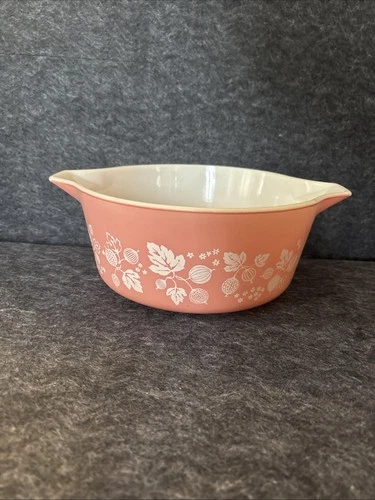 Pyrex 6" Pink Gooseberry Cassarole Dish