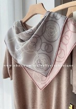 Sciarpa Sallys 70% cashmere e 30% seta stampa camelia stola doppio viso scialle 35"