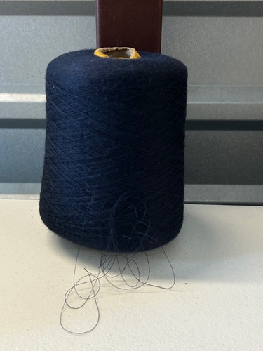 WEICHE Spule Kone peruanisches Spinnweb Super Baby Alpaka Seide Garn 1 Pfund 2 Unzen 526 gr 8009