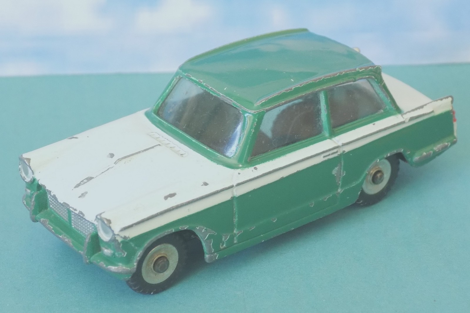Dinky Toys No. 189 トライアンフ・ヘラルド　1959年製 Dinky Toys No. 189 トライアンフ・ヘラルド 1959年製 - メルカリ