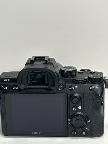 Sony Alpha a7 III 24,2 megapixel fotocamera full frame nero - con obiettivo 18-55 mm - leggere - Foto 7 di 9