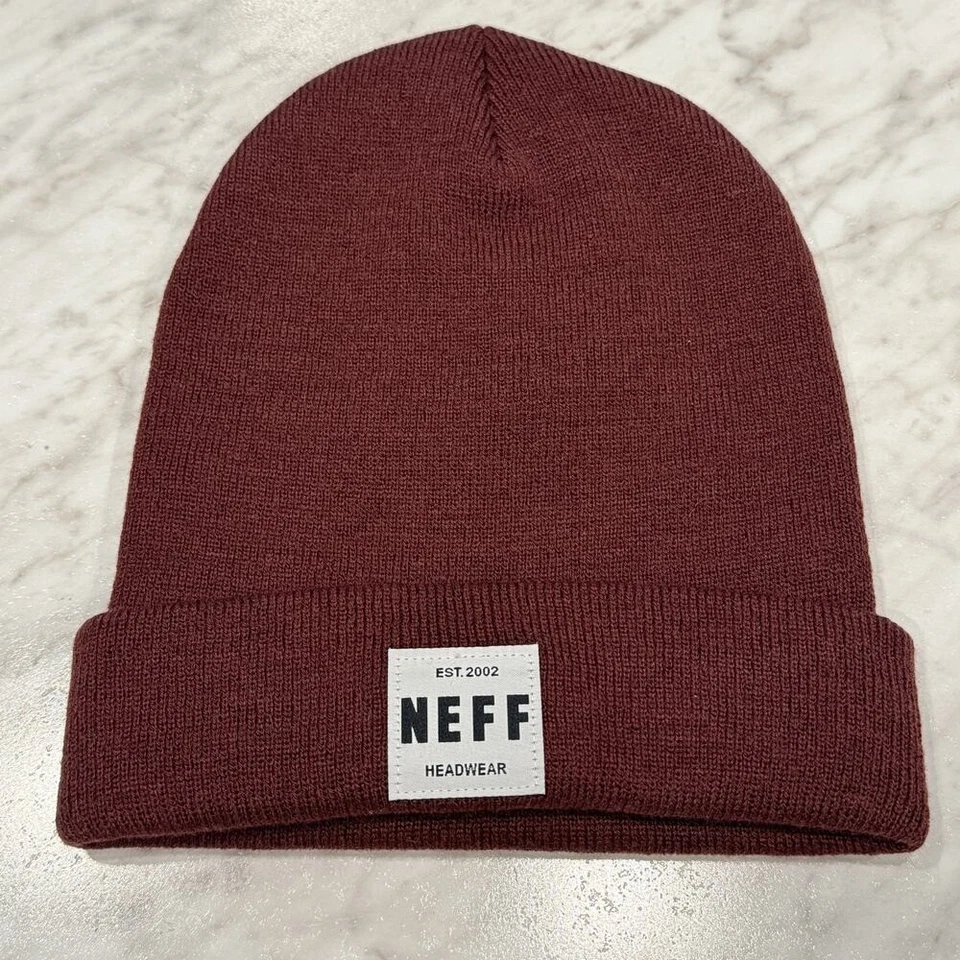 Neff Gorro Unisex OS Logo Borgoña Tejido Parche Invierno Puños NUEVO Foto 2 de 4