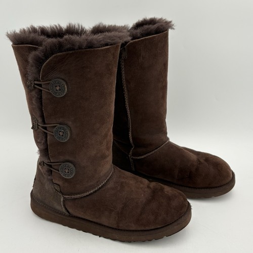 UGG Australia Bailey Boots Triplet Button Lammfell Damen 5 dunkelbraun Winter