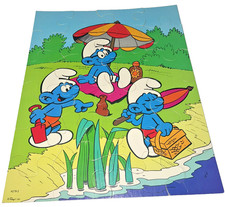 VTG Smurfs 24 Pc. Puzzle 4278-2 w/ Box 15" X 12-1/2" - Complete - Beach Day 