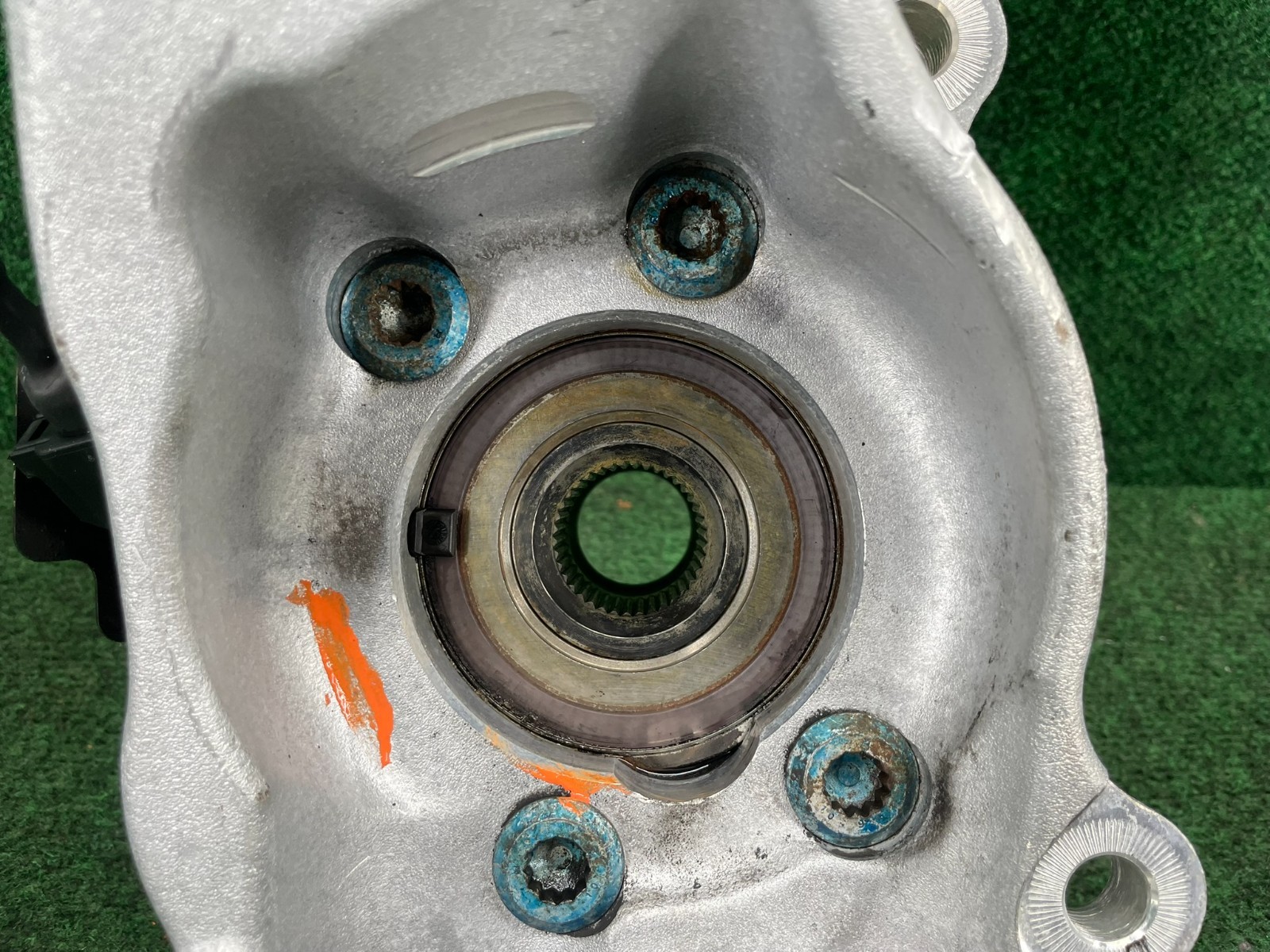 🛑 2006-2012 Bentley Continental GT GTS Front Right Side Spindle Knuckle Hub OEM