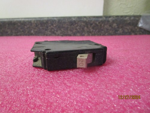 Qty (2) Cutler Hammer / UND Lab 20A Circuit Breaker 1P Class CTL - Picture 1 of 6