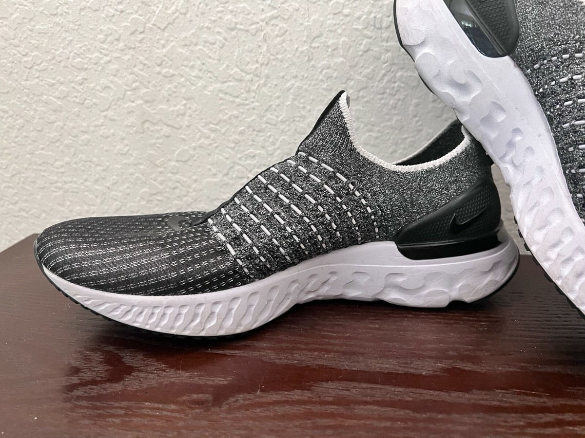 Nike React Phantom Run FK Flyknit 2 Oreo Black Grey Blend 