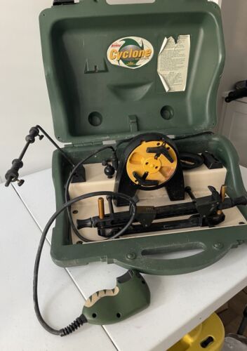 Berkley Avvolgitore Ciclone Portatile Lenza da Pesca Mulinello Stazione di Bobina CY1 Triangolo - Foto 2 di 9