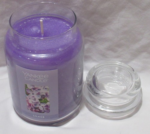 Vela Yankee Jarra Grande 110-150 horas 22 oz LILACS - Imagen 2 de 3