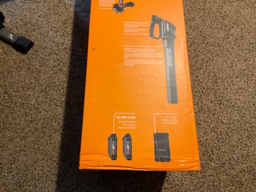 WORX WG933 20 volt cordless 3 in 1 Combo Kit. Blower, string trimmer, hedge t. - Picture 9 of 11