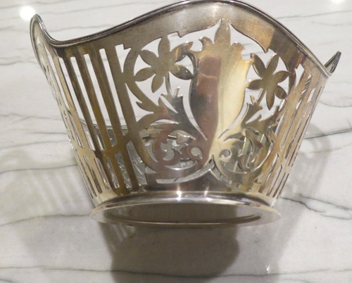 Vintage Sterling Silver Newburyport Silver Co. Pierced Bowl 125 grams - Picture 9 of 13