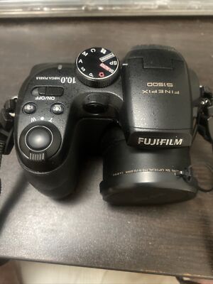 Fuji Finepix S1500 10MP Digital Camera Tested Working Great