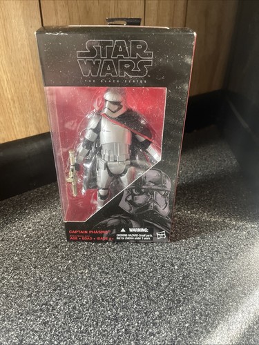 Captain Phasma Black Series 6" Figure Star Wars The Force Awakens - NIB