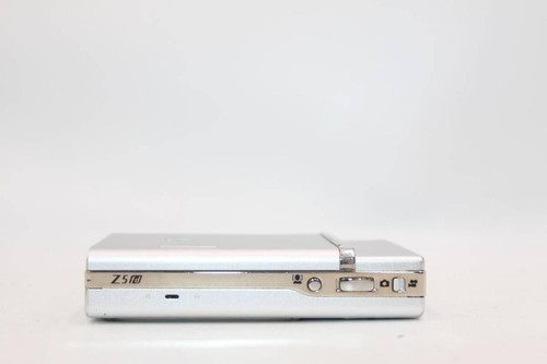 Fujifilm FinePix Z5fd 6.3MP Digital Camera 3x Zoom silver Used From Japan - Picture 3 of 7
