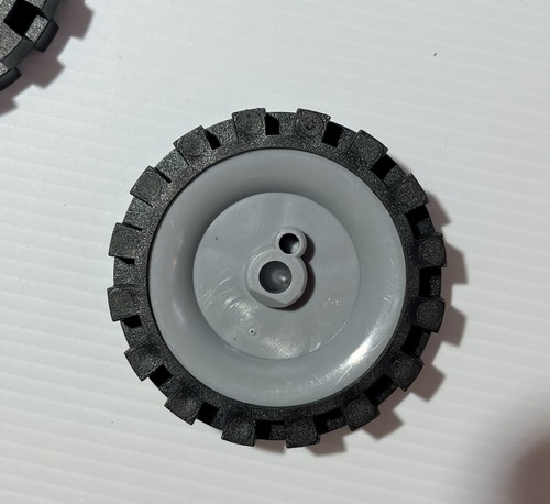 (14) Medium K'nex Wheels 2.5" Tires w/Gray KNEX Pulleys-Rims-Hubs Part Lot - Picture 3 of 4