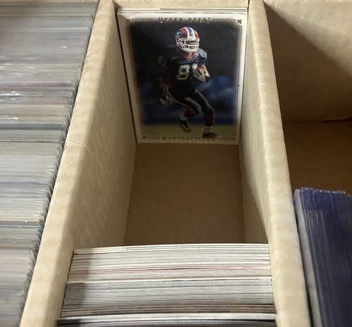 HUGE 2000+ HOF SPORTS CARDS LOT - RC AUTOS #’d - NBA NFL MLB - Picture 12 of 16