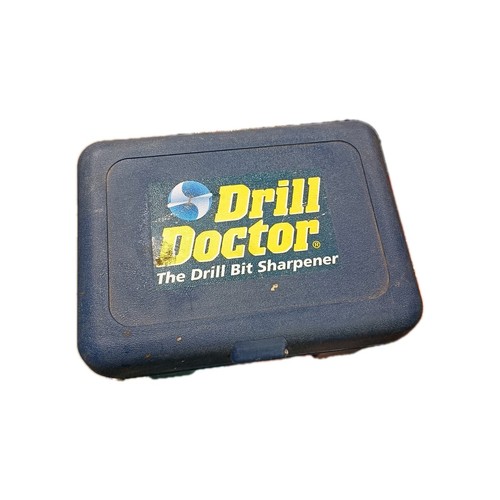 Drill Doctor 400 Journeyman Electric Drill Bit Sharpener w/ Case Manual VHS Tape - Picture 2 of 2