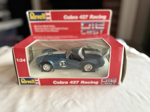 Revell Cobra 427 Racing 1:24 Scale Die Cast model, 1965 Ford Cobra 427 - Picture 2 of 11