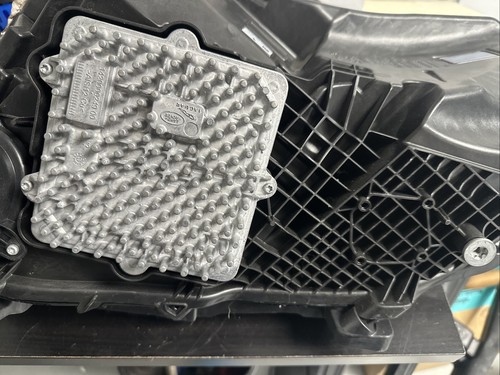 2023 Land Rover Left Headlight Assembly Range Rover Sport  LR167036 SEE LISTING! - Picture 13 of 19