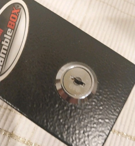 USA Glücksspiel Mini Safe 2 Schlüssel Bargeld Stash Box Persönlicher Safe Pocket Safe - Bild 6 von 7