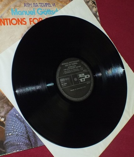 Vinyl LP* Manuel Göttsching, Ash Ra Tempel – Inventions For Electric Guitar *RAR - Bild 3 von 3