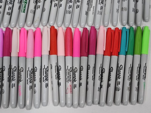 Sharpie Permanent Markers Lot of 196 Assorted Colors Fine Point - Picture 2 of 13