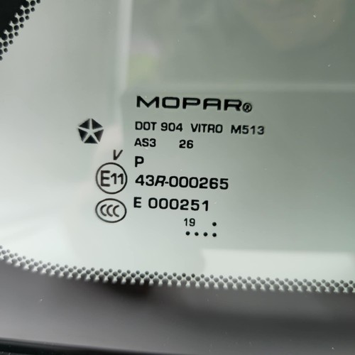 2016-2021 Jeep Grand Cherokee Right Quarter Window Glass With Black Moulding - Bild 10 von 12