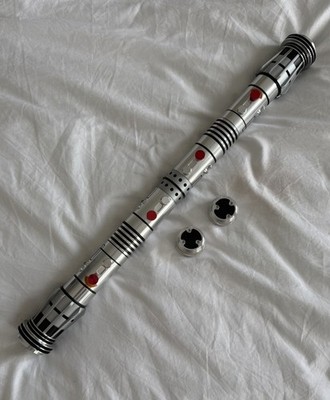 Disney Star Wars Galaxys Edge Darth Maul komplett Dual Bladed Lightsaber 2 Hilts