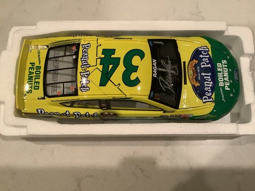 DAVID RAGAN AUTOGRAPHED 2013 FORD FUSION PEANUT PATCH DIECAST W/COA  & CARD - Picture 18 of 21
