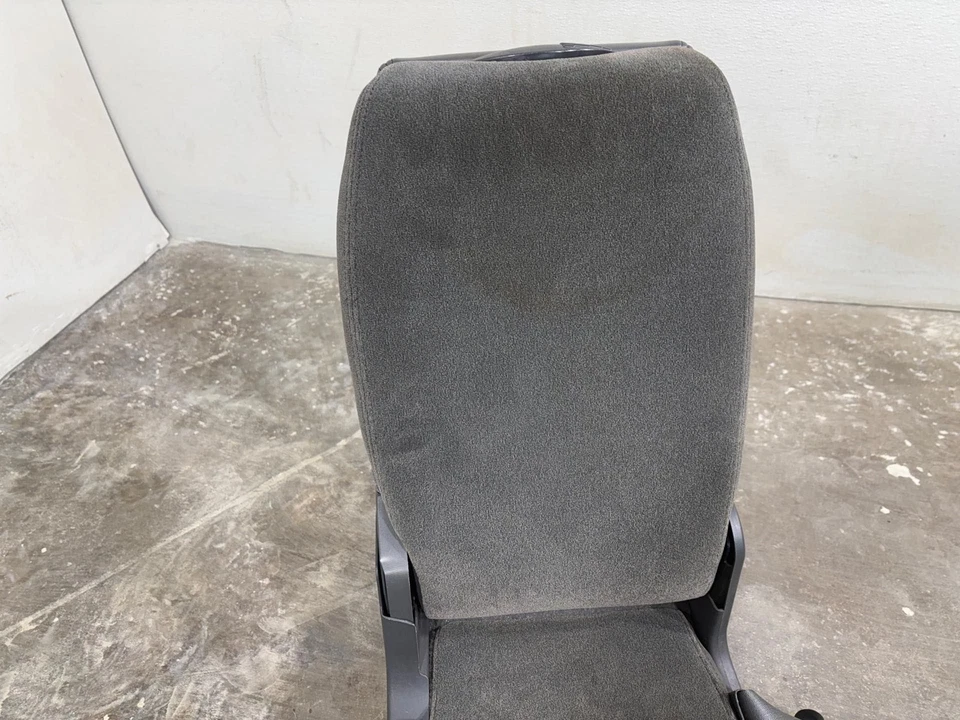 Chevrolet Silverado 1500 2003-2007 banco central delantero conjunto de asiento de salto OEM Foto 2 de 4