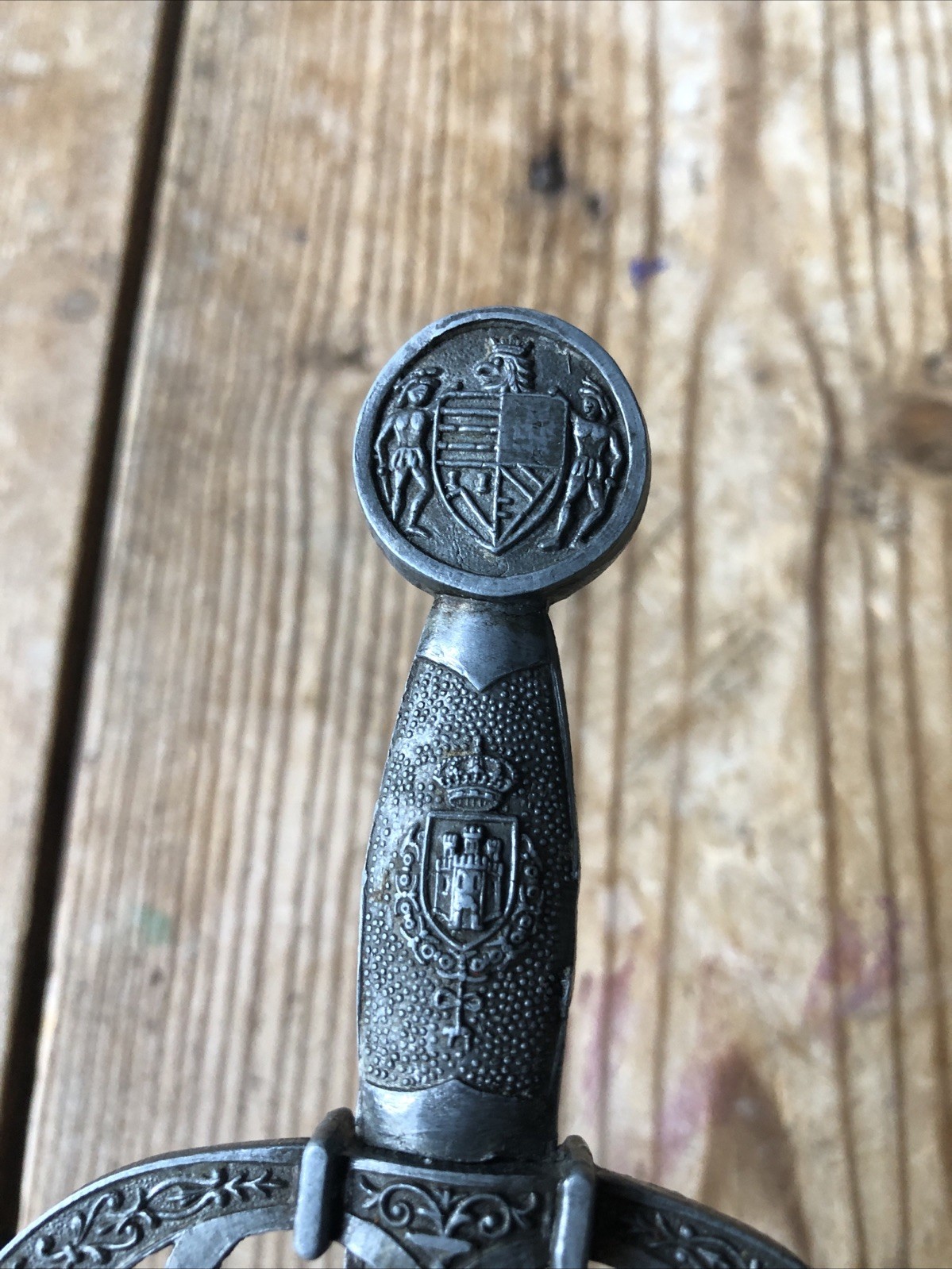 Picture 9 of 10