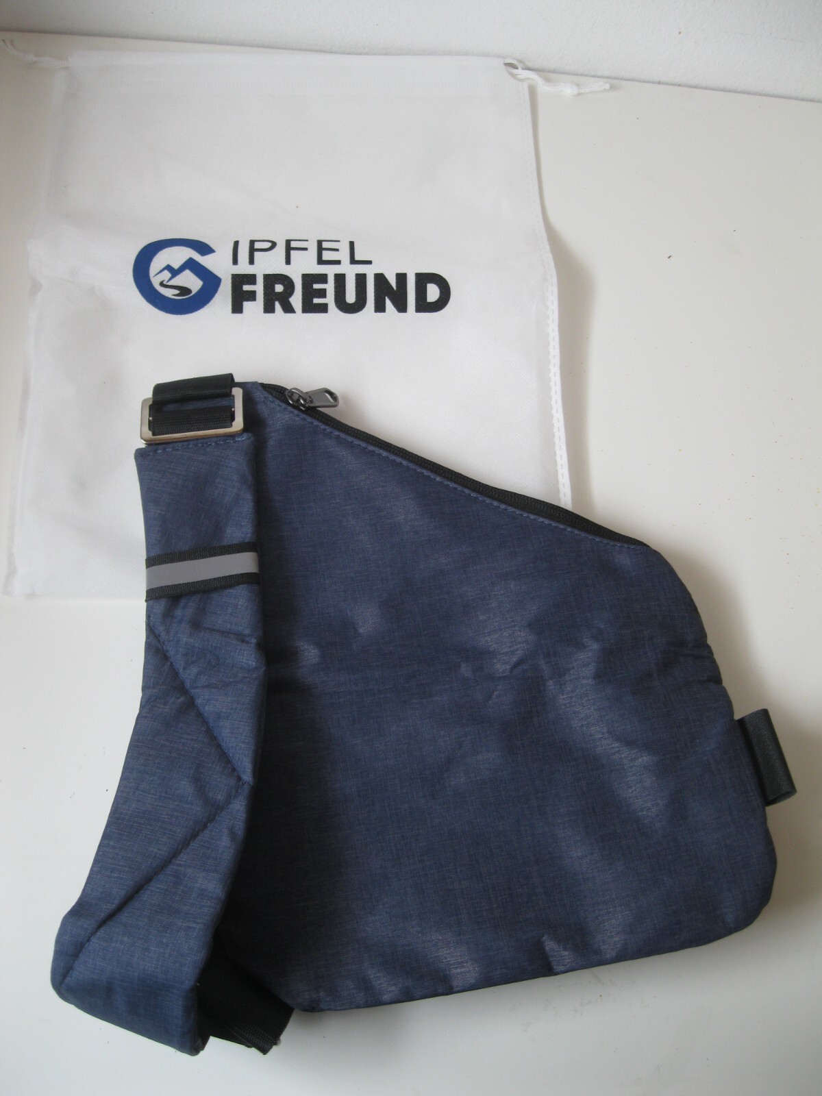 Bild 2 von 6