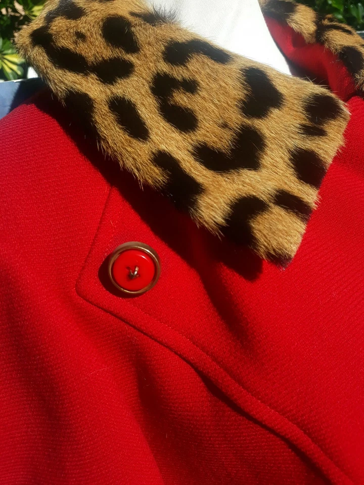 60s Vintage MOD ICONIC Wool Jackie'O Red Coat Jacket S w/ Leopard Fur Trim RARE - Image 2 of 4