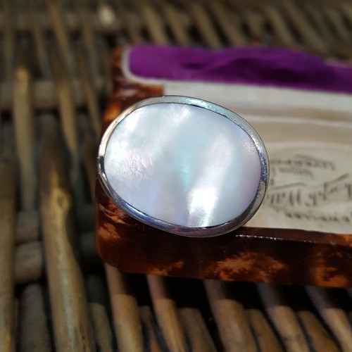 Vintage 925 Sterling Silver Ring, Natural Mother Of Pearl Ring, Size N US 6.75 - Picture 5 of 7