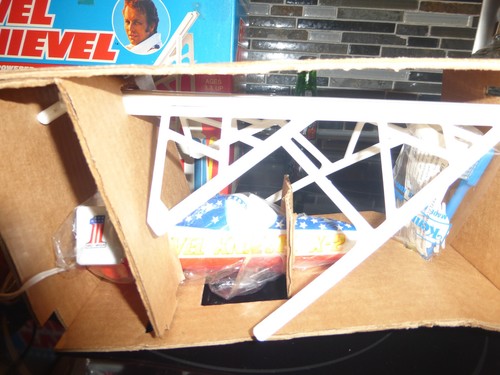 Evel Knievel Toothbrush- Kenner 1970's (RARE) - Picture 2 of 22
