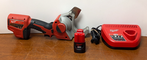 Milwaukee 2470-20 M12 12V Cordless PVC Pipe Shear W/ 1.5 AH Battery & Charger