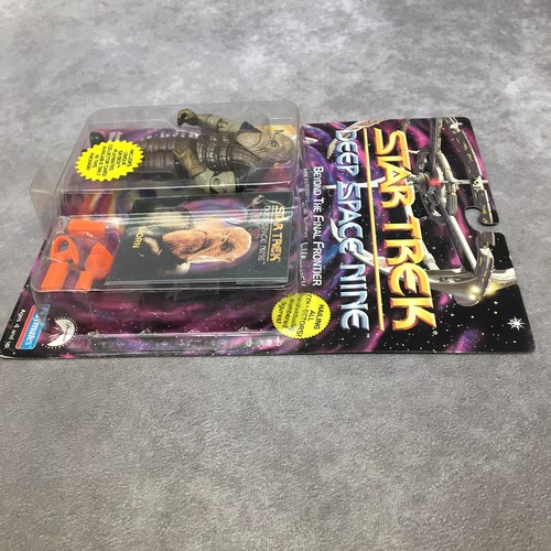 STAR TREK Deep Space Nine Morn Figure-Playmates - Picture 10 of 10