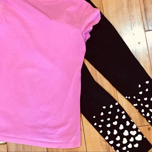 Super Lindo Rosa Brillante Camisa y Corazón Negro Leggings Conjunto Niños 7 8 Paz Foto 3 de 4