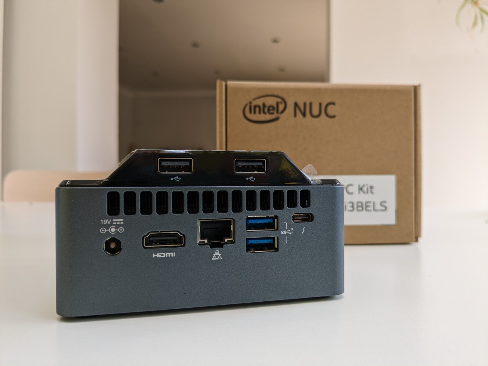 Intel Mini PC Kit: NUC i3 (8th Gen), 4GB RAM, 1TB SSD, No OS - Picture 2 of 6