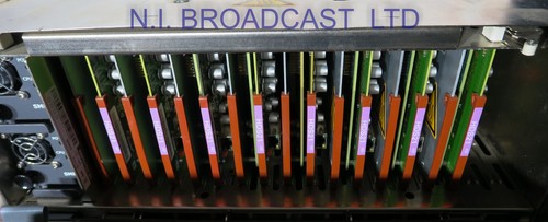Axon synapse frame with 8x HDS21 HDSDI to SDI down converters and 2s 110 PSUs - Picture 4 of 17