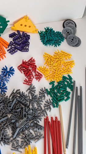 K'nex Lot 315 Various Pieces Mixed Lot For Simple Machines: Levers And Pulleys - Picture 5 of 6