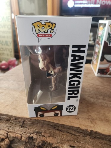 Funko Pop Heroes #223 Hawkgirl DC Comics Bombshells Hot Topic Exclusive - Picture 2 of 6